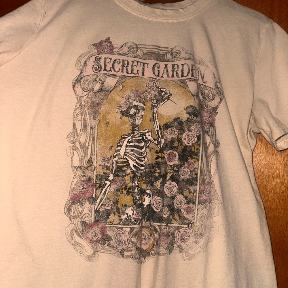 Maurices Cream Graphic Tee - Secret Garden